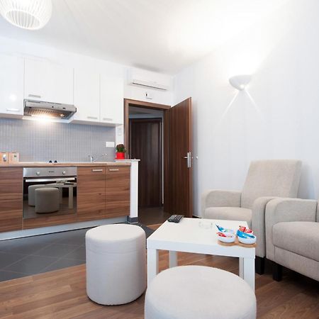 Rooms & Apartments 72 ザダル 部屋 写真