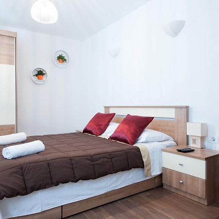 Rooms & Apartments 72 ザダル 部屋 写真