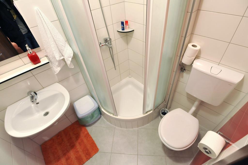 Rooms & Apartments 72 ザダル 部屋 写真